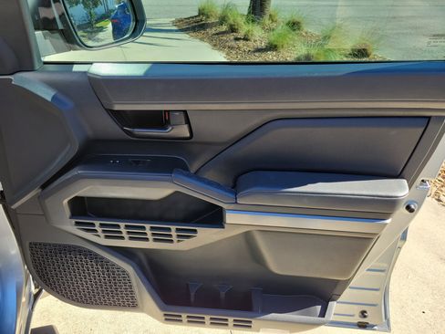 Certified 2025 Toyota Tacoma SR5 image 29