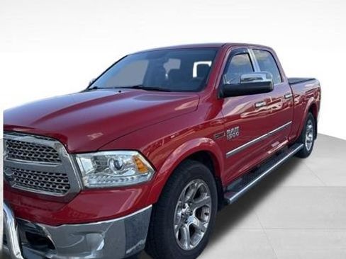Used 2016 RAM 1500 Laramie w/ Convenience Group AWD/4WD image 5