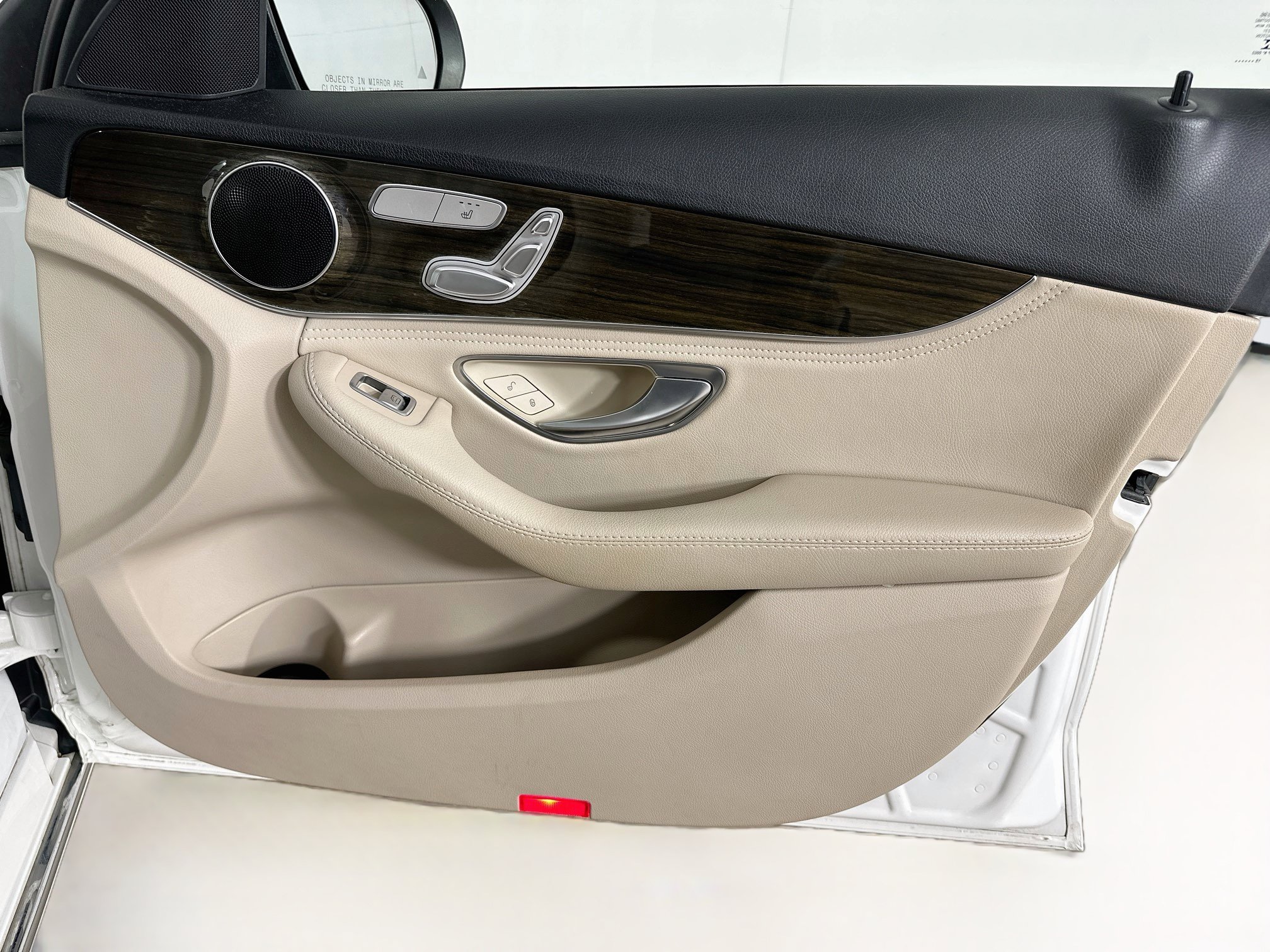 Used 2016 Mercedes-Benz C 300 4MATIC Sedan image 32