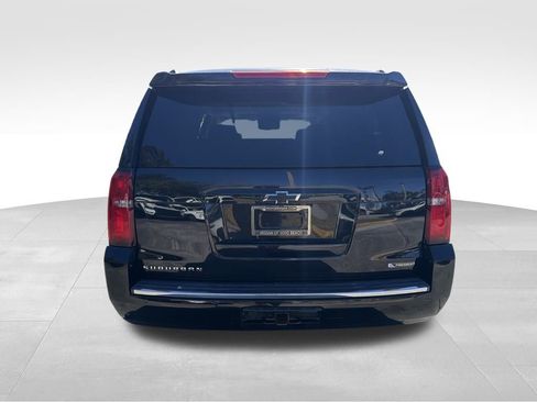 Used 2017 Chevrolet Suburban Premier image 7