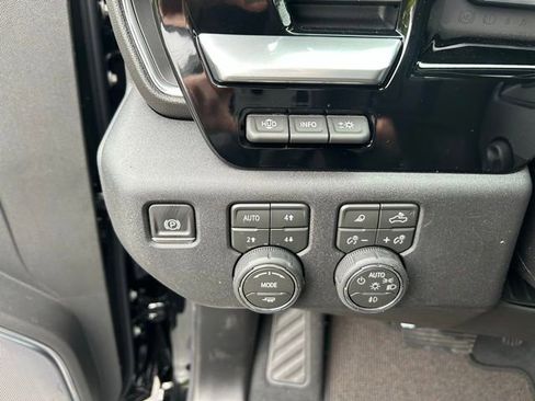 New 2026 Chevrolet Silverado 1500 High Country w/ Midnight Edition AWD/4WD image 26