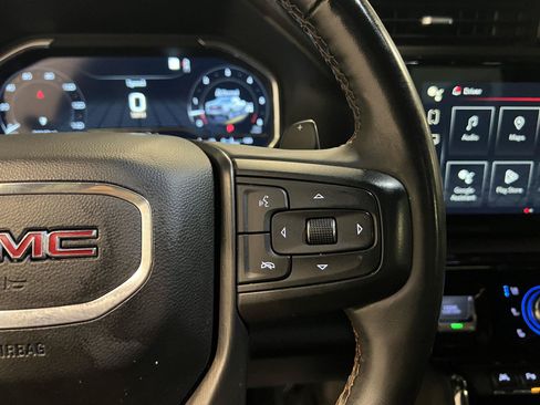Used 2023 GMC Sierra 1500 AT4 w/ AT4 Preferred Package AWD/4WD image 6