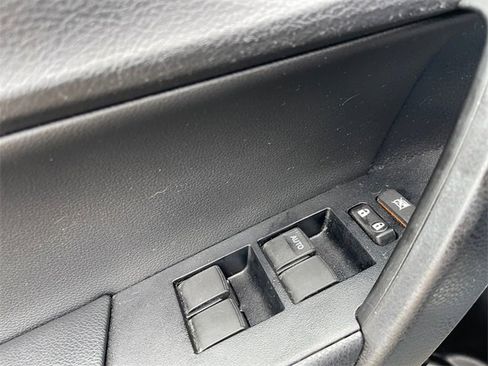 Used 2014 Toyota Corolla S image 28