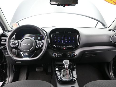 Certified 2023 Kia Soul GT-Line w/ GT-Line Technology Package FWD image 36