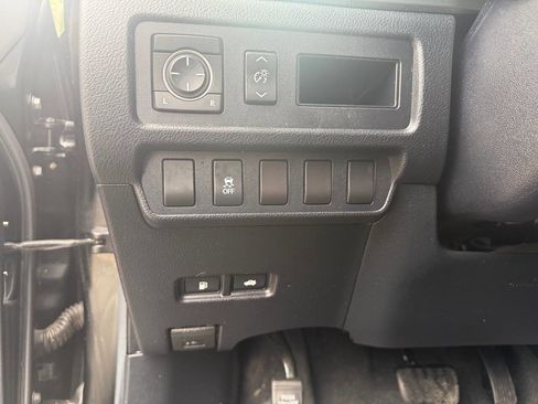 Used 2010 Lexus HS 250h image 17