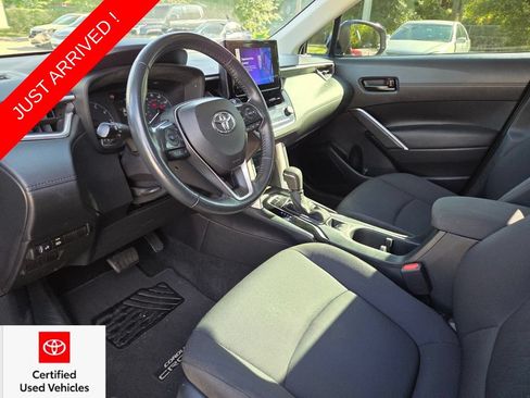 Used 2023 Toyota Corolla Cross LE FWD image 26