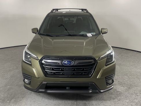 Used 2022 Subaru Forester Limited image 8