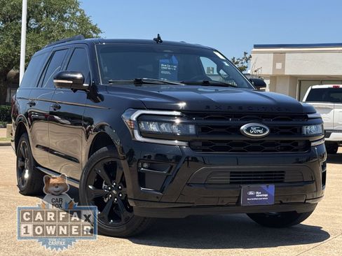 Used 2024 Ford Expedition Limited RWD image 2