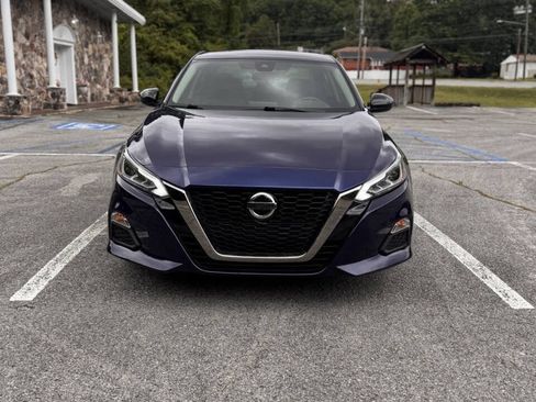 Used 2021 Nissan Altima 2.5 SR FWD image 9