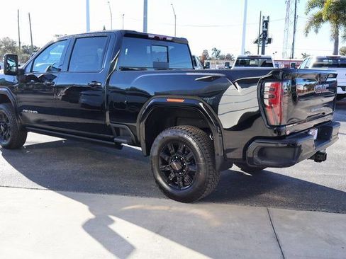 New 2025 GMC Sierra 3500 AT4 w/ Technology Package image 5