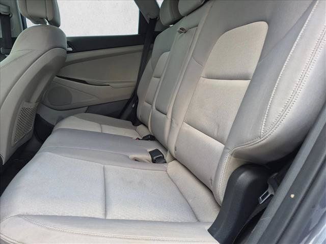 Used 2017 Hyundai Tucson SE w/ SE Popular Package 02 FWD image 17