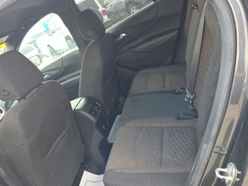 Used 2018 Chevrolet Equinox LT w/ LPO, Cargo Package AWD/4WD image 11