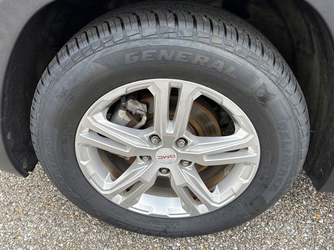 Used 2018 GMC Terrain SLE image 10