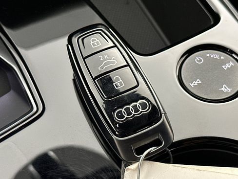 New 2026 Audi RS e-tron GT performance AWD/4WD image 24