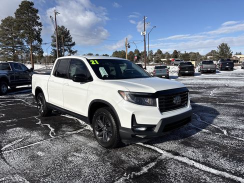 Used 2021 Honda Ridgeline Sport image 2