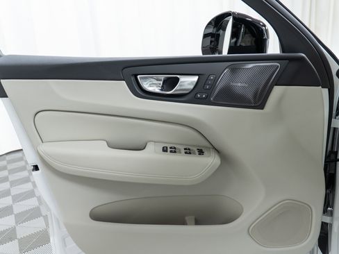 New 2026 Volvo XC60 T8 Ultra w/ Climate Package image 11