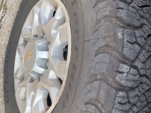 Used 2024 Chevrolet Silverado 2500 LTZ AWD/4WD image 9