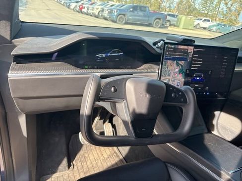 Used 2024 Tesla Model X Plaid image 19