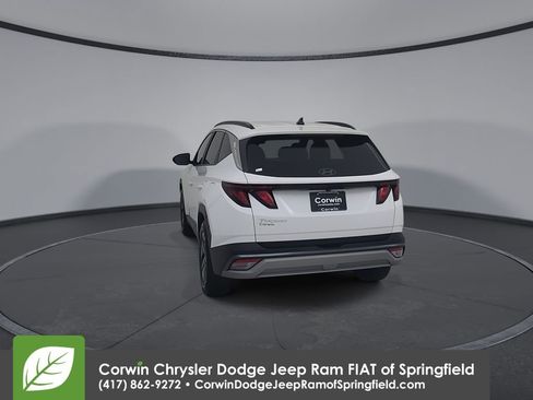 Used 2025 Hyundai Tucson SEL FWD image 11