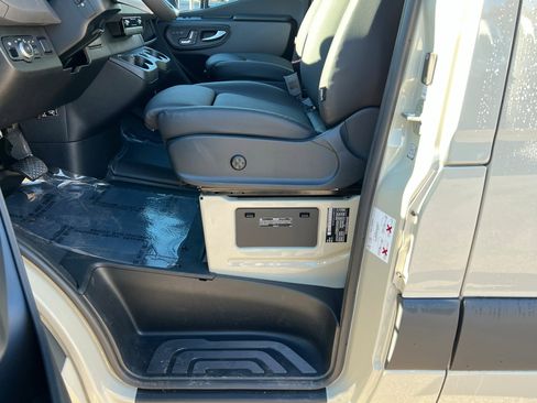 New 2025 Mercedes-Benz Sprinter 2500 image 17