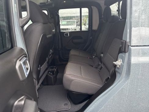 New 2026 Jeep Gladiator Mojave image 13