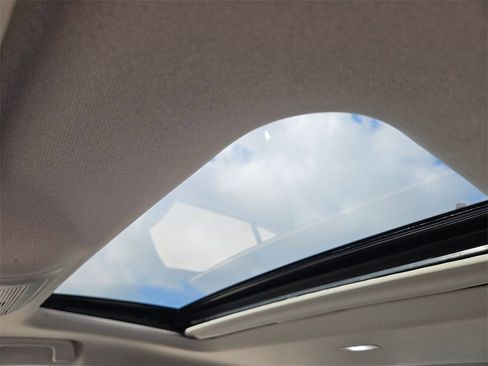 Used 2025 MAZDA MAZDA3 s image 23