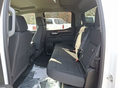 New 2026 GMC Sierra 1500 Elevation image 5