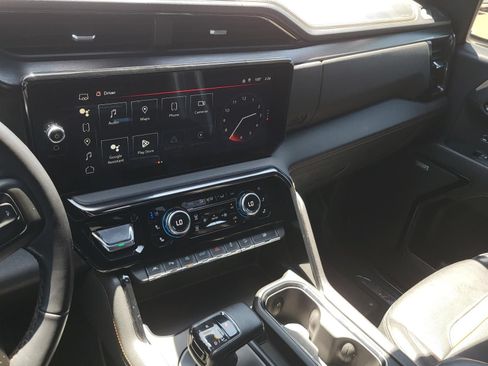 Used 2022 GMC Sierra 1500 AT4 w/ AT4 Premium Package AWD/4WD image 21