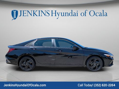 New 2026 Hyundai Elantra Sport FWD image 2
