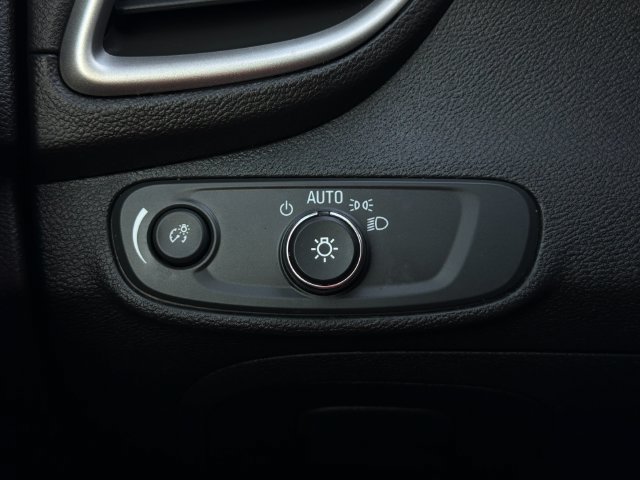 Used 2020 Chevrolet Trax LS w/ Tint and Cruise Package FWD image 25