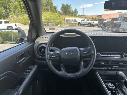 Certified 2024 Chevrolet Colorado Trail Boss w/ Advanced Trailering Package AWD/4WD image 14
