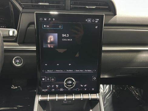 Used 2025 GMC Terrain Elevation image 12