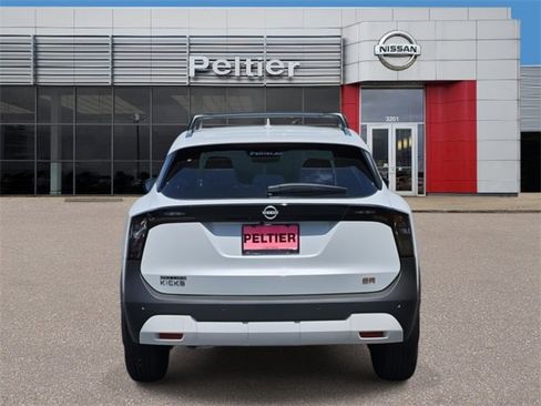 New 2025 Nissan Kicks SR w/ Illumination Package image 4