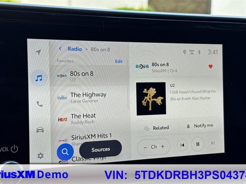 Certified 2023 Toyota Highlander XLE image 26