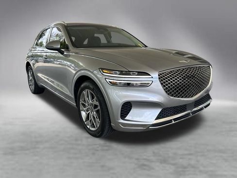 Used 2025 Genesis GV70 2.5T AWD/4WD image 2