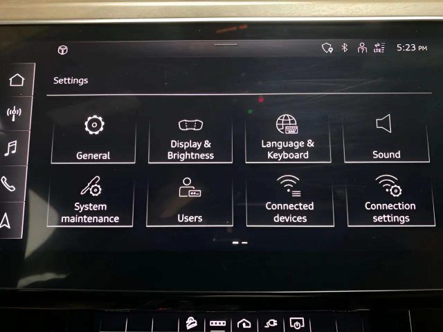 Used 2024 Audi Q8 e-tron Premium Plus w/ Premium Plus Package AWD/4WD image 49