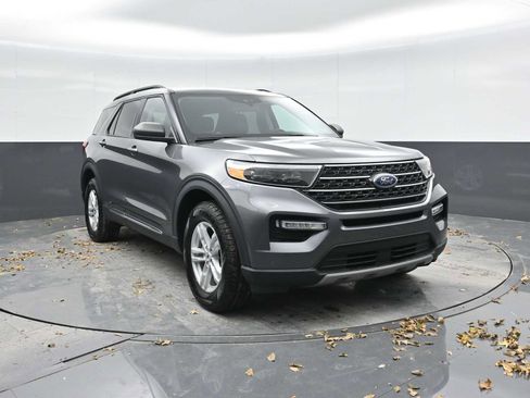 Used 2023 Ford Explorer XLT w/ Equipment Group 202A image 1