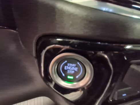 Used 2025 Chevrolet Silverado 1500 RST image 18