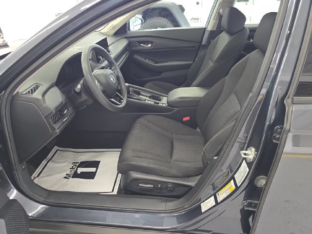Used 2023 Honda Accord EX image 14