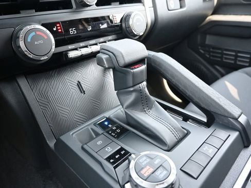 New 2026 Toyota Tacoma TRD Off-Road AWD/4WD image 22
