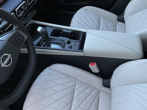 New 2026 Nissan Sentra SL w/ Floor Mat Package image 35