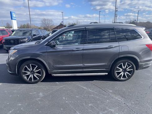 Used 2020 Honda Pilot Elite image 2