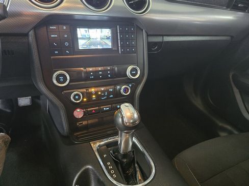 Used 2020 Ford Mustang GT image 18