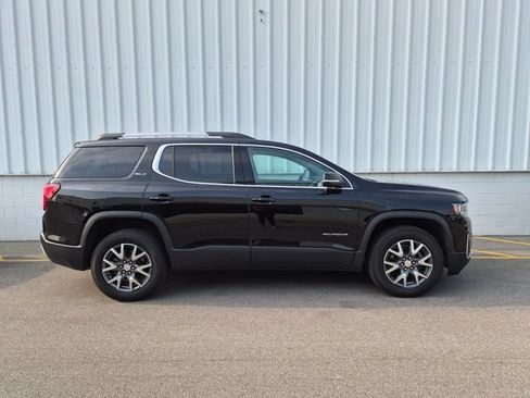 Used 2023 GMC Acadia SLT AWD/4WD image 4