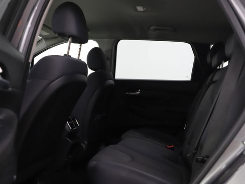 Used 2020 Hyundai Santa Fe SE image 18