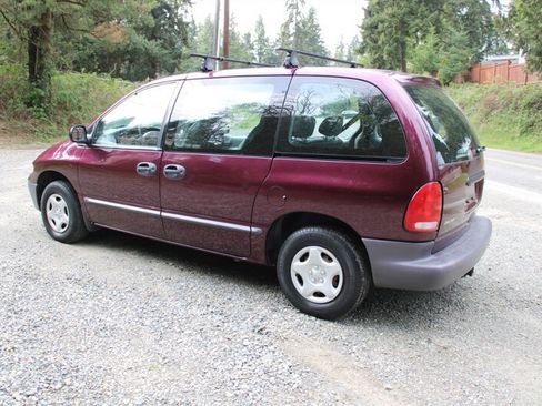Used 1999 Dodge Caravan image 4