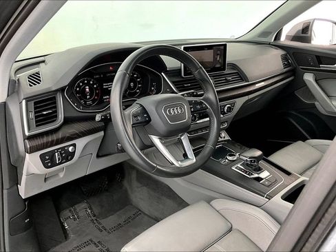 Used 2020 Audi Q5 Prestige w/ Prestige Package AWD/4WD image 16