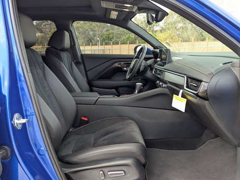 Certified 2025 Acura ADX A-Spec image 27