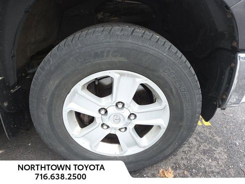 Used 2016 Toyota Tundra SR5 image 2