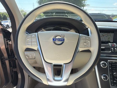 Used 2016 Volvo XC60 T6 Platinum w/ Climate Package AWD/4WD image 11